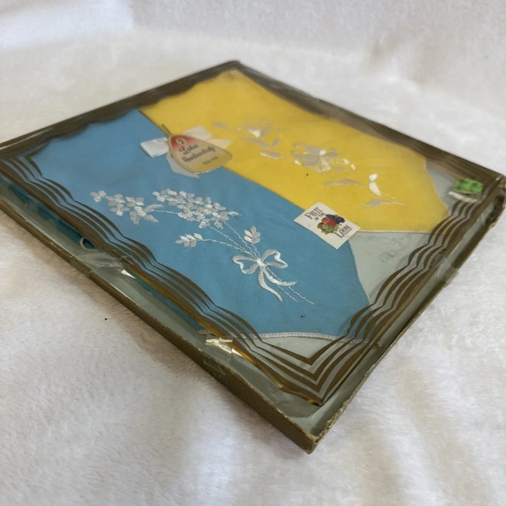 Vintage Fruit of the Loom Embroidered Cotton Handkerchiefs‎ 2 Pack Blue Yellow